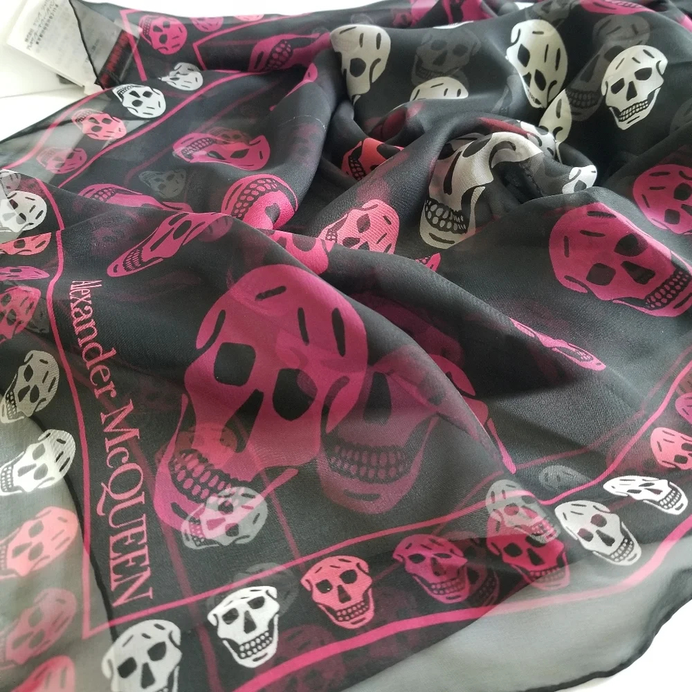Alexander McQueen Skull Silk Large Scarf Black Red